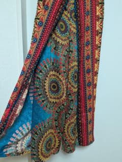 新品！タイ直送！曼荼羅柄ロールパンツのサムネイル