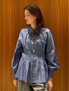 caban コットンサテンモールスキン タックブラウス 2024AW - メルカリ