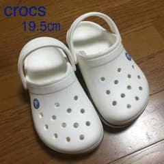 crocsキッズサンダルのサムネイル