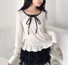 Loueme 裾フリルドットリボントップスのサムネイル