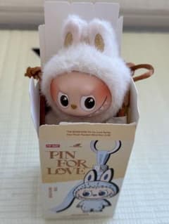 正規品　【A】ラブブ Labubu アルファベットぬいぐるみペンダントのサムネイル