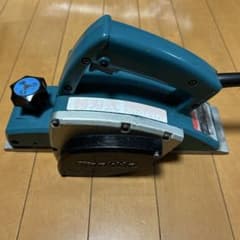 Makita 82mmカンナ 1900BA 替刃式のサムネイル
