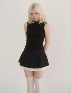 ANDMARY Heart point tops - メルカリ