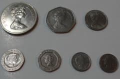 英国 コイン7枚セット（大型25ペンス記念貨・初期50ペンス他