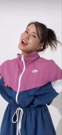 NIKE ライトジャケットのサムネイル