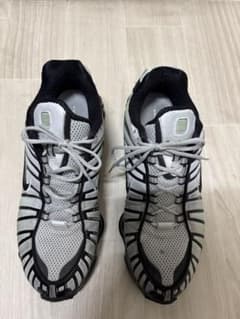 Nike スニーカー shox ベイパーグリーン　27のサムネイル