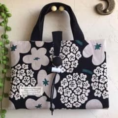 レビューブックカバー★白花のサムネイル