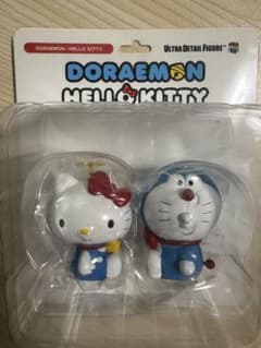 公*o様 DRAEMON × HELLO KITTY ドラえもんキティ２体セット DRAEMON × HELLO KITTY ドラえもんキティ2体セット - メルカリ