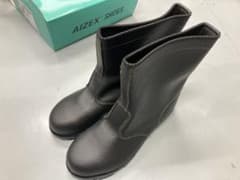 新品未使用 AIZEX 安全靴 半長靴 牛本革 26cm - メルカリ