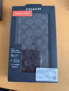 COACH iPhone 16 Plus 手帳型ケースのサムネイル