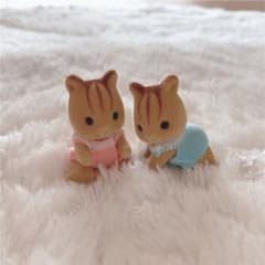 シルバニアファミリー＊りすの赤ちゃんセットのサムネイル