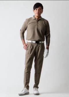 新品1piu1uguale3golfポロシャツスラックスセットアップベージュ系7 新品1piu1uguale3golfポロシャツスラックスセットアップベージュ