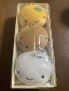 温泉まんじゅうくん 箱入りぬいぐるみ 3個Ver.のサムネイル
