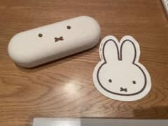 JINS ブルーナ　ミッフィー　コラボ　メガネケース　メガネ拭き　新品　未使用のサムネイル