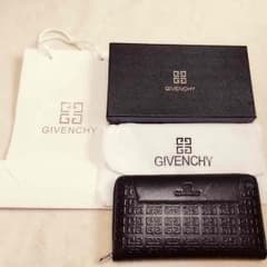 GIVENCHY ジバンシー 長財布のサムネイル