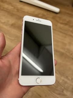 iPhone 7 Plus Rose Gold 128 GB Softbankのサムネイル