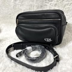 ほぼ新品 CDL TOKYO Triple Zip Shoulder Bag - メルカリ