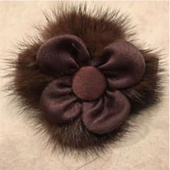 acca ミンクのお花モチーフの8cmバレッタのサムネイル