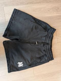 AMIRI maロゴ スウェットハーフパンツ ドローコード - メルカリ
