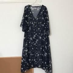 【即買いあり】INGNI 花柄ガウンのサムネイル