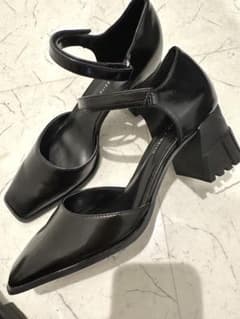 CHARLES & KEITH  パンプス　サンダル　35のサムネイル