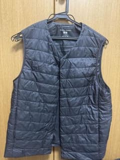 UNIQLO WARM PADDED キルティングベスト ブラック Lのサムネイル