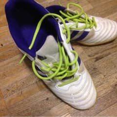 フットサルシューズのサムネイル