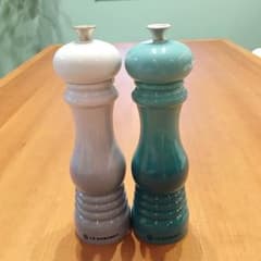 【未使用】lecreuset ソルト&ペッパーミルのサムネイル