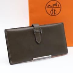 極美品】HERMES ベアンクラシック ボックスカーフ カーキ シルバー金具