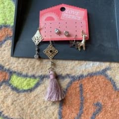 3つセット！ピアスのサムネイル