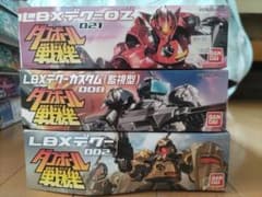 【ダンボール戦機∶デクー3体セット】組立済みのサムネイル