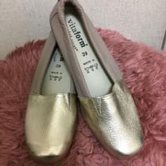 ヴィタフォーム パンプスのサムネイル
