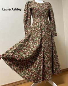 Laura Ashley ヴィンテージ・花柄ロングワンピース - メルカリ
