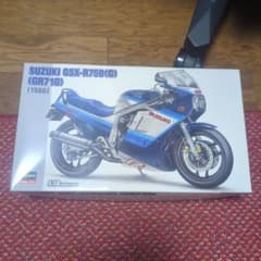 ハセガワ 1/12 スズキ　GSX-R750(G)(GR71G)　21507のサムネイル