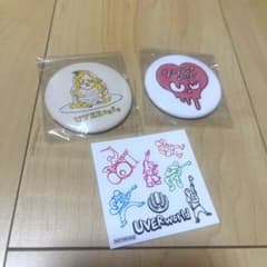 UVERworldカフェ 缶バッジ2個セット＋ステッカーのサムネイル