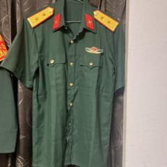 ベトナム人民軍 ベトナム陸軍制服 夏用☆上下 ゴールデンベルト 将校用
