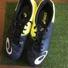 フットサルシューズ asicsのサムネイル