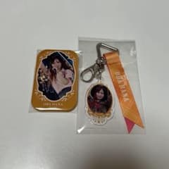 =LOVE 大場花菜 アクリルキーホルダー 缶バッジ スクラッチ まとめ売りのサムネイル