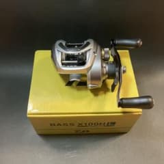 DAIWA 24BASS X100H ベイトリール シルバー 左ハンドル　美品のサムネイル