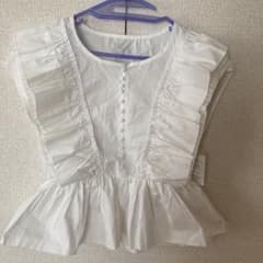 新品 未使用　GRLのフリル付き　ホワイト　ノースリーブ　シャツ　Mサイズのサムネイル