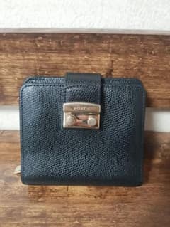 フルラ　FURLA　財布　二つ折り財布のサムネイル