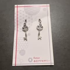 Identity V Joseph the Photographer motif earrings or clip-on earrings
