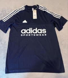 【新品 タグ付き】adidas スポーツウェア (L)のサムネイル
