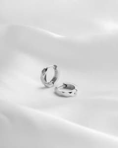 GLUCK シルバー フープピアス　Schneiden pierce