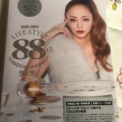 安室奈美恵 2016-2017のサムネイル