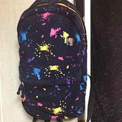 ペンキ柄リュックのサムネイル