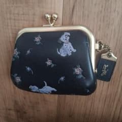 コーチcoach×disneyレディース101匹わんちゃんキスロックがま口財布のサムネイル