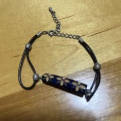 花柄モチーフ レザーコード ブレスレットのサムネイル