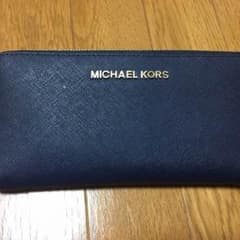 MICHAEL KORSのサムネイル