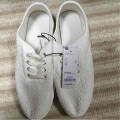 GU スニーカーのサムネイル